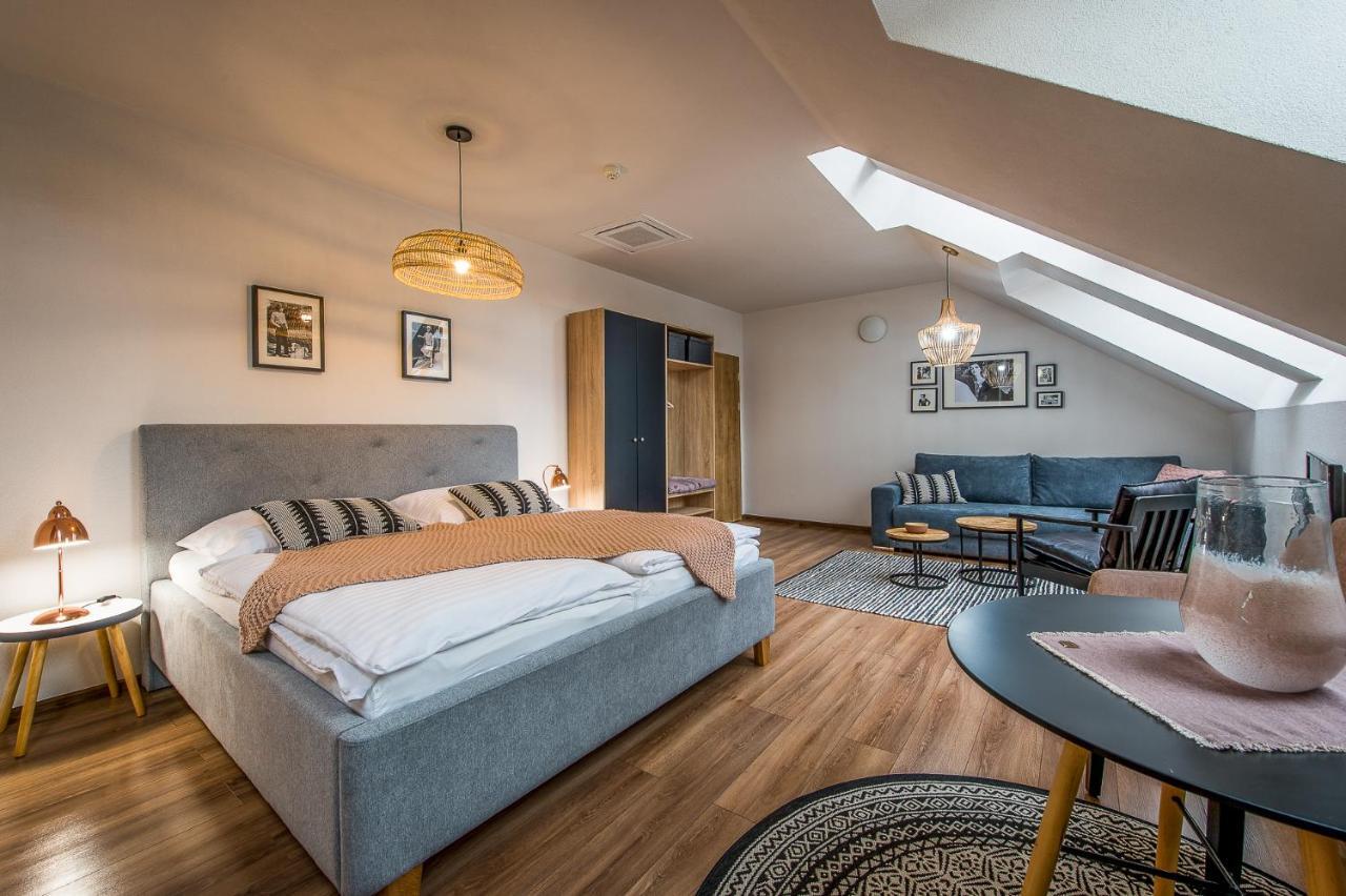 Poetika Apartments Presov Ngoại thất bức ảnh